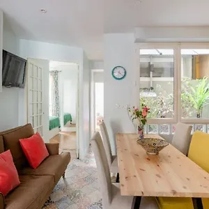 Apartment 6 Montparnasse St Germain, Paris